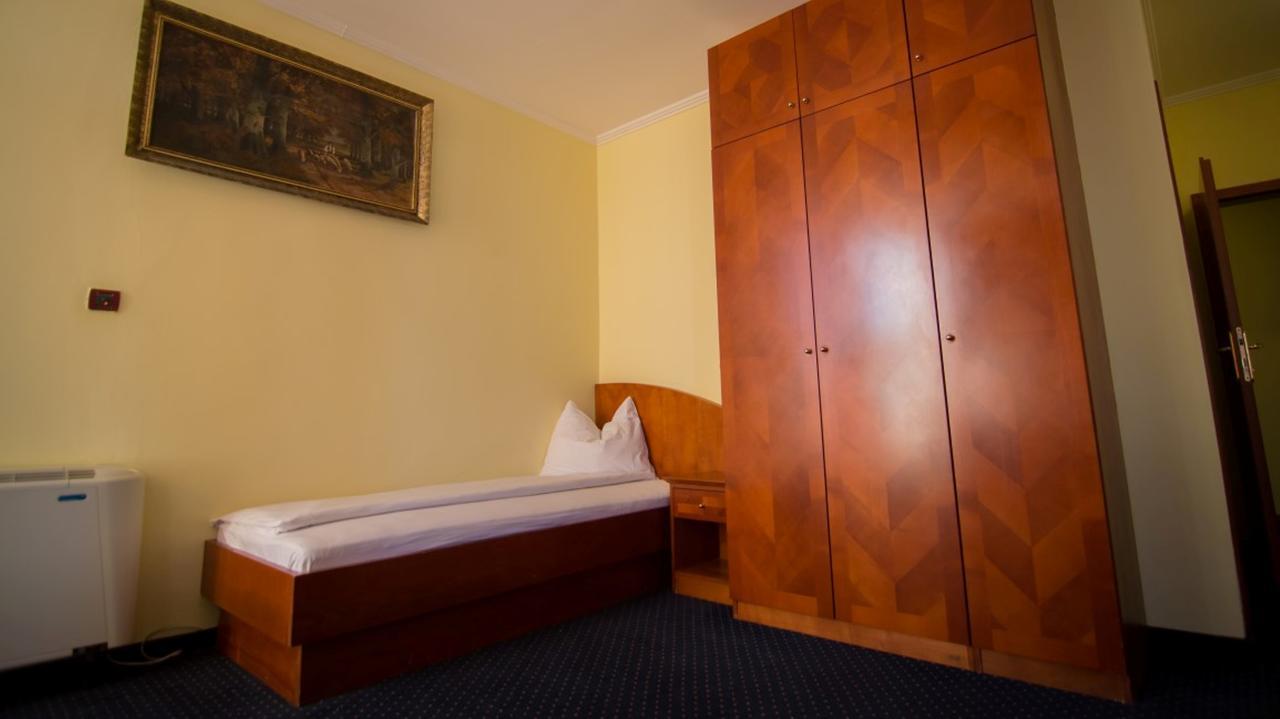 Hotel Ana Gospić Eksteriør bilde