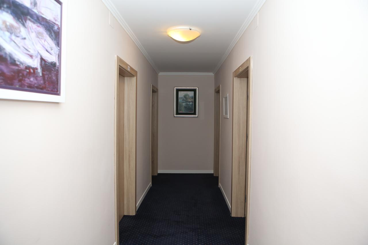 Hotel Ana Gospić Eksteriør bilde
